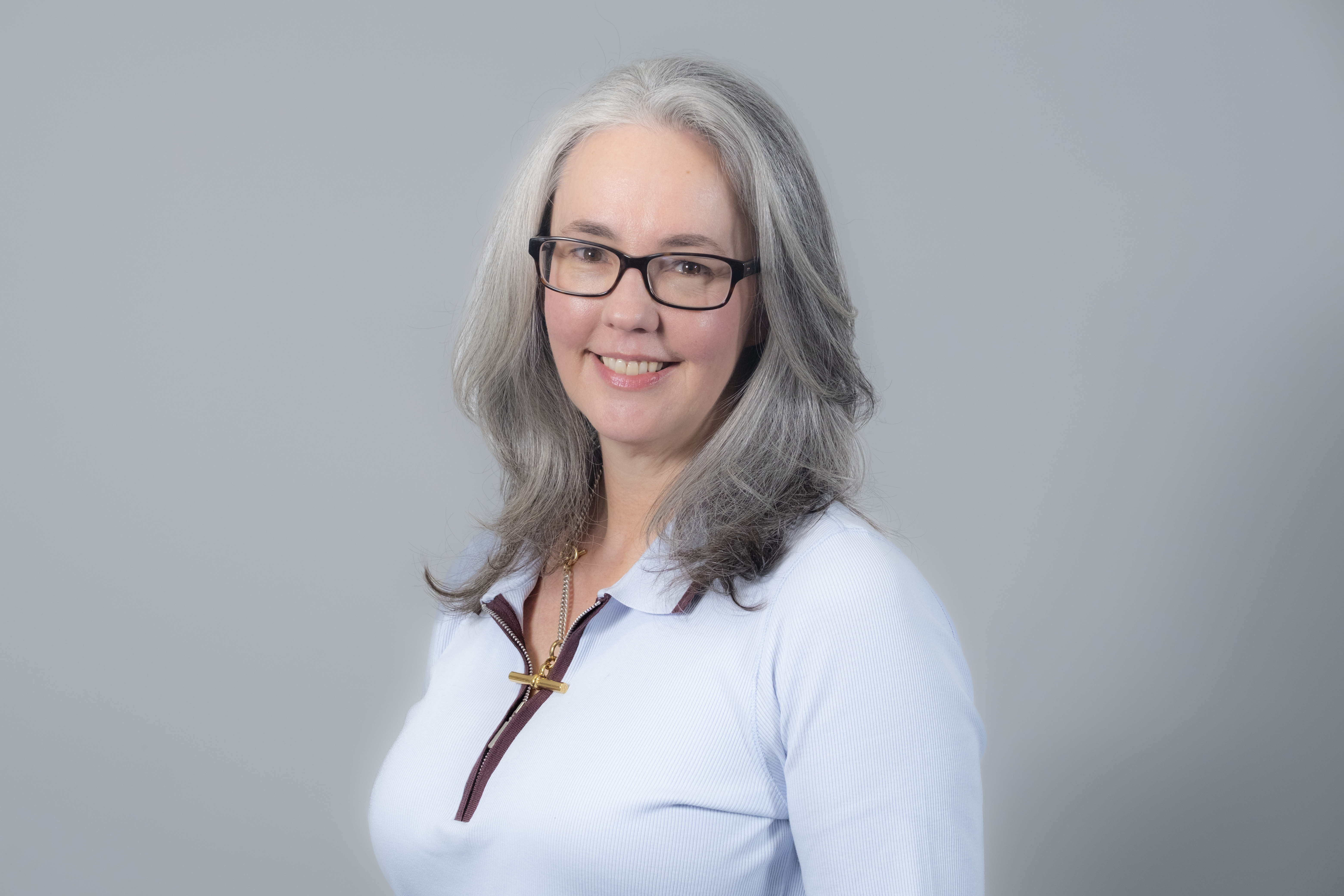 Louisamacdonell Headandshoulders