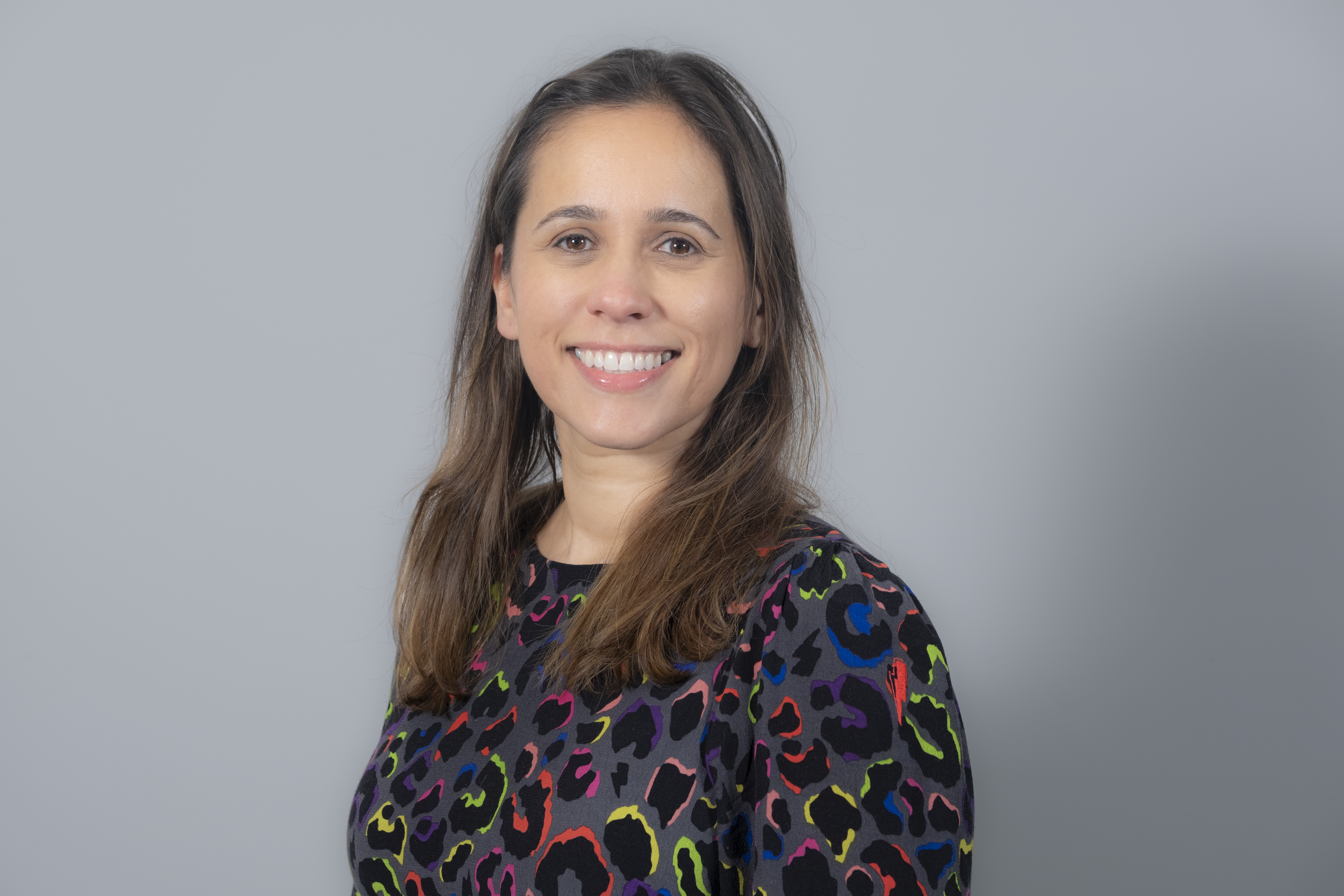 Zahrahedges Headandshoulders